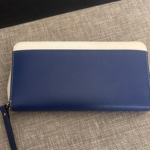 Kate Spade Two-Tone Blue and White Wallet - Picture 3 of 3